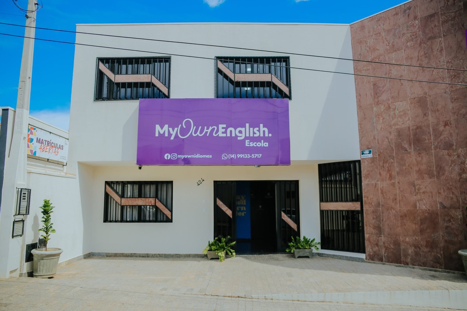 Fachada da My Own English